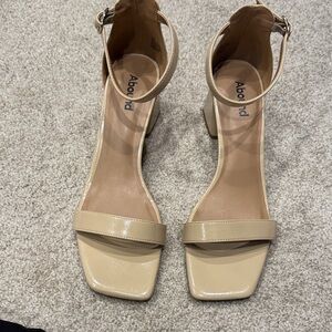 Abound Women's Tan Heeled Sandals